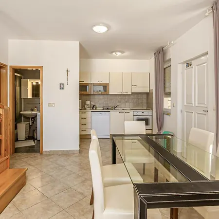 아파트 3 Bedroom Beautiful In *