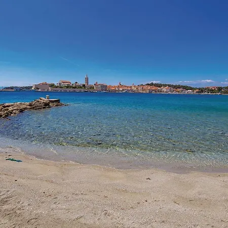 3 Bedroom Beautiful In 아파트 Banjol