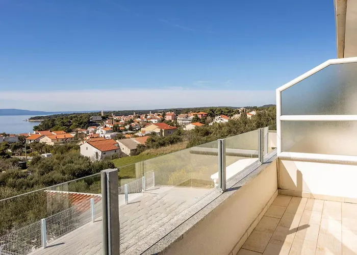 3 Bedroom Beautiful In Appartement *