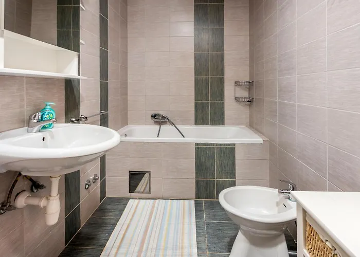 3 Bedroom Beautiful In *