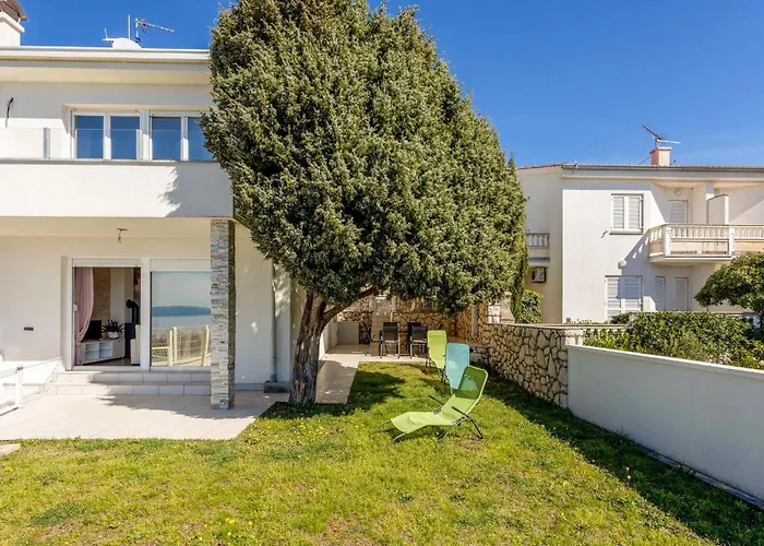3 Bedroom Beautiful In Appartement *